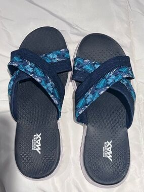 Skechers Goga Max Flex Sandals Size 8